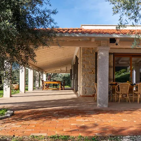 Villa S'olioni Loceri