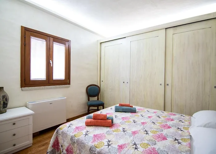 别墅 S'olioni Loceri